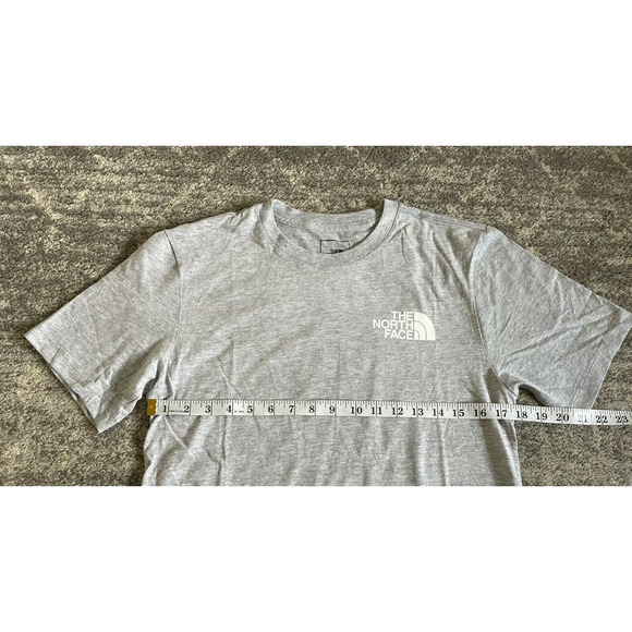 The North Face Mens S Tee Shirt Gray Logo Never Stop Exploring NWT L9 - Picture 4 of 8